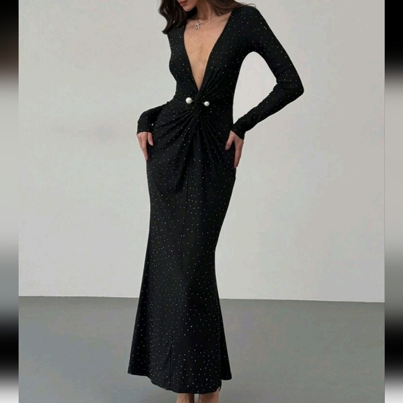 Elegant Crystal Embellished V-Neck Long Sleeve Twist Waist Bodycon Maxi Dress - Picture 1 of 5